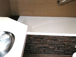 Tritone Hotel