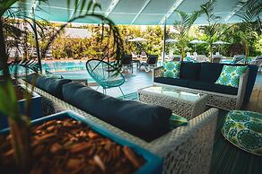 Hilton Cairns