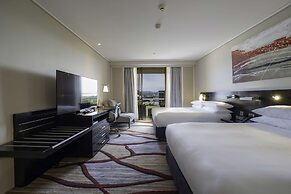 Hilton Cairns