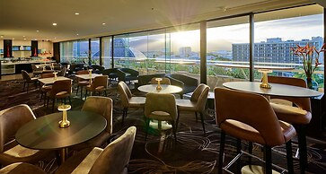 Hilton Cairns