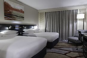 Hilton Cairns
