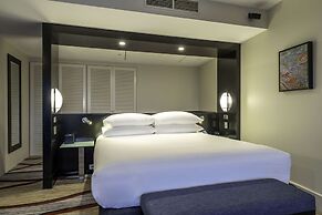 Hilton Cairns