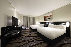 Hilton Cairns