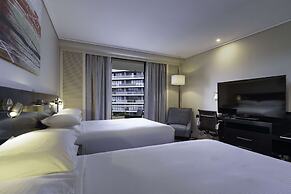 Hilton Cairns