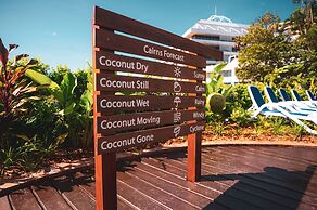 Hilton Cairns
