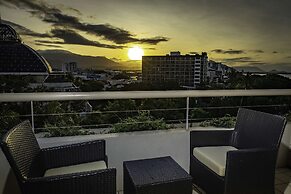 Hilton Cairns