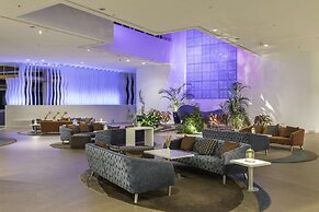 Hilton Cairns