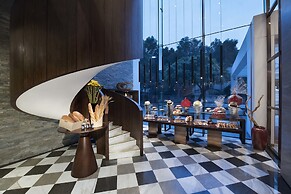 White Swan Hotel