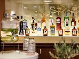 Hotel Faubourg Galant Paris - Handwritten Collection