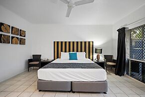 Colonial Palms Motor Inn