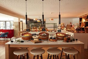 Hyatt Regency Paris Etoile
