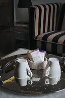 Henry II Hotel