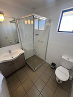 Adelong Motel