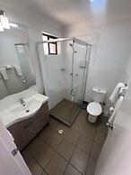 Adelong Motel