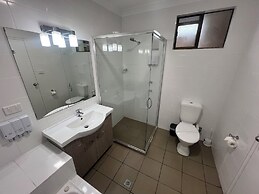 Adelong Motel
