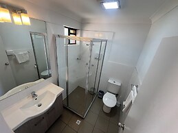 Adelong Motel