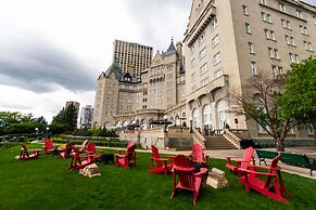 Fairmont Hotel Macdonald