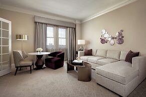 Fairmont Hotel Macdonald