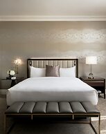 Fairmont Hotel Macdonald