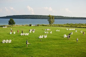 Mission Point Resort