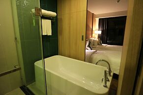 Novotel Rayong Rim Pae Resort