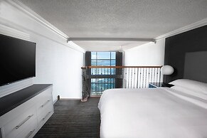 Niagara Falls Marriott on the Falls