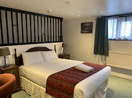 The George Hotel