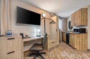 Comfort Inn Laval