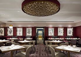 Strand Palace Hotel
