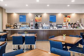 Comfort Inn Montréal Aéroport