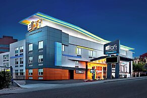 Aloft by Marriott Calgary University