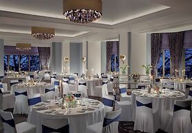 Royal Savoy Hotel & Spa