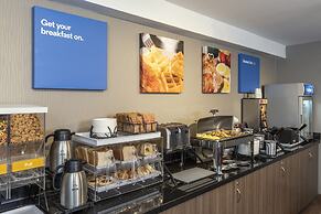 Comfort Inn Cambridge - Highway 401