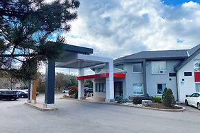 Comfort Inn Cambridge - Highway 401