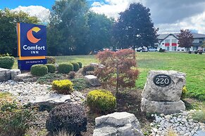 Comfort Inn Cambridge - Highway 401