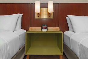 Comfort Inn Cambridge - Highway 401