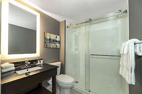 Comfort Inn Cambridge - Highway 401