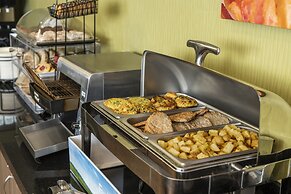 Comfort Inn Cambridge - Highway 401