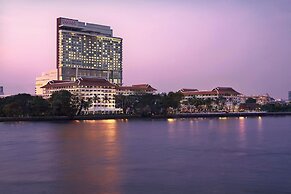 Anantara Riverside Bangkok Resort
