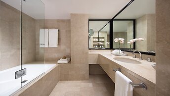 Four Seasons Hotel Sydney