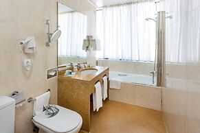 Holiday Inn Lisbon by IHG
