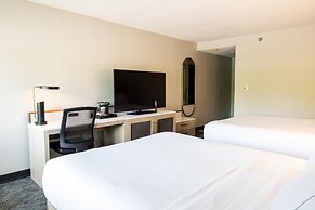 DoubleTree by Hilton Austin, MN