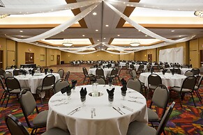 DoubleTree by Hilton Austin, MN