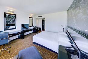 Cinnamon Lakeside Colombo