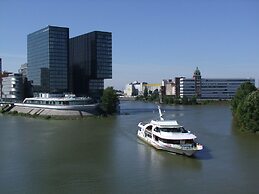 Crowne Plaza Düsseldorf-Neuss by IHG
