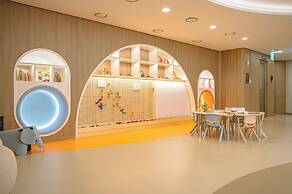 Lotte Hotel World