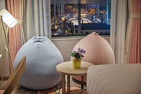 Lotte Hotel World