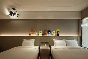 Lotte Hotel World