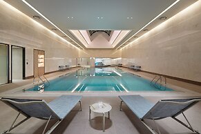 Lotte Hotel World