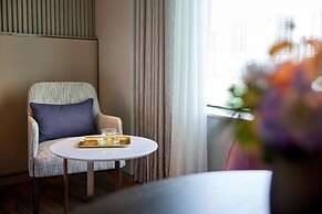 Lotte Hotel World